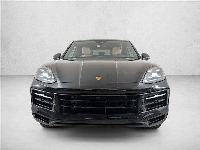 Certified 2025 Porsche Cayenne Coupe image 6
