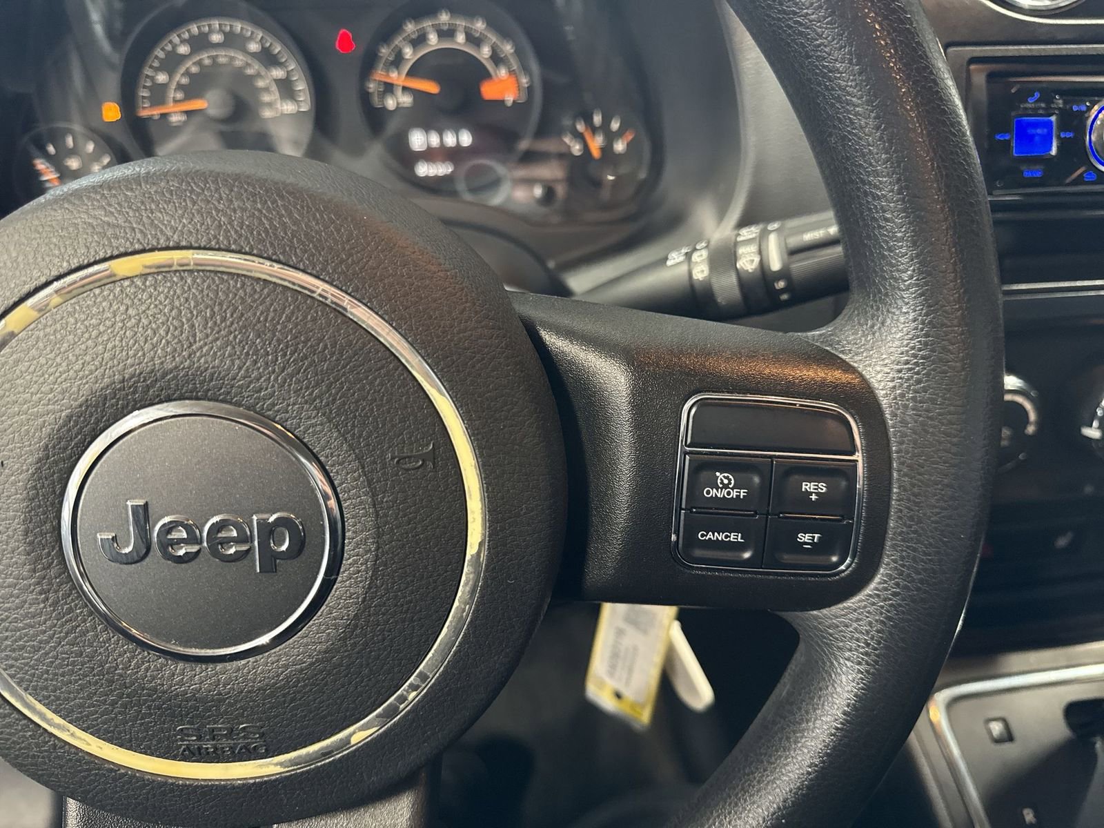 Used 2015 Jeep Compass Sport w/ Power Value Group image 18