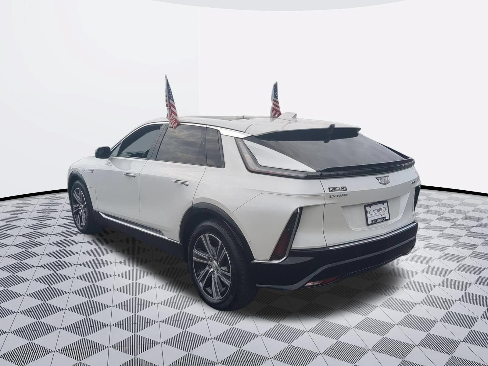 Certified 2024 Cadillac Lyriq Luxury RWD image 5
