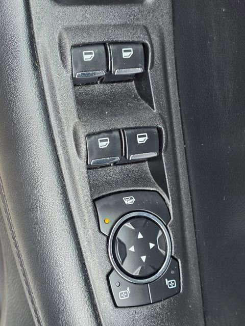 Used 2024 Ford Edge SEL w/ Convenience Package image 8