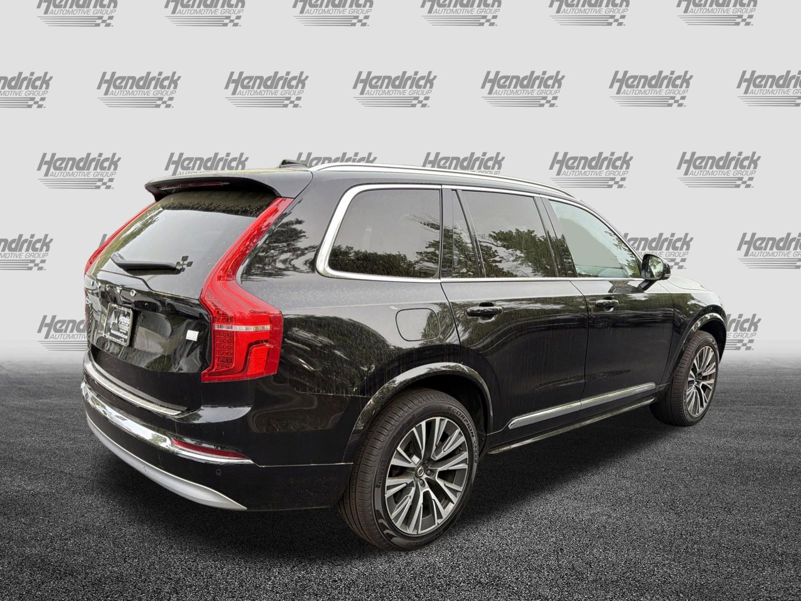 Certified 2022 Volvo XC90 T8 Inscription Expression w/ Advanced Package image 10