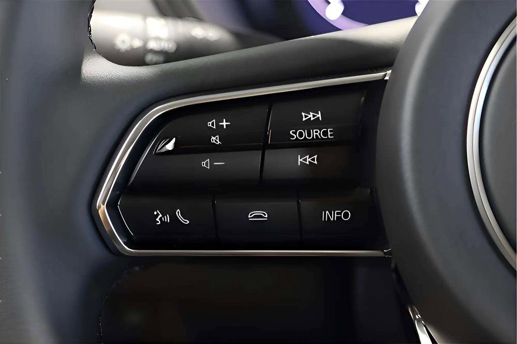 New 2025 MAZDA CX-70 Plug-In Hybrid w/ Premium Pkg AWD/4WD image 16