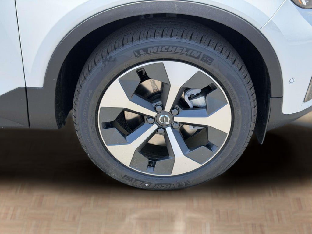 New 2026 Volvo XC40 B5 Plus w/ Protection Package Premier AWD/4WD image 26