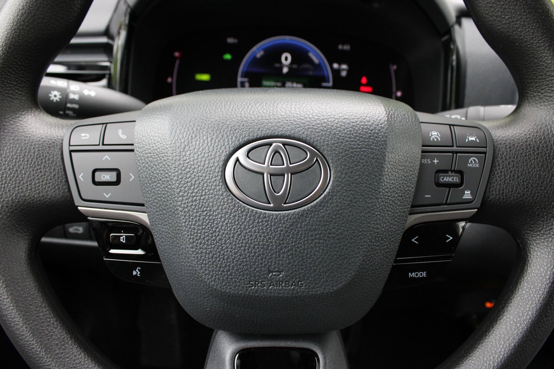 New 2026 Toyota Camry LE AWD/4WD image 28