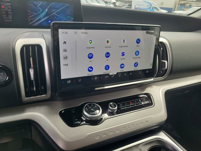 New 2026 Ford Expedition Active AWD/4WD image 7