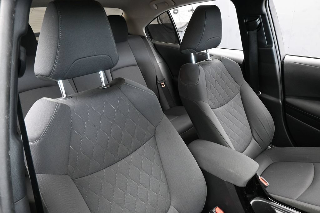 Used 2022 Toyota Corolla LE FWD image 38