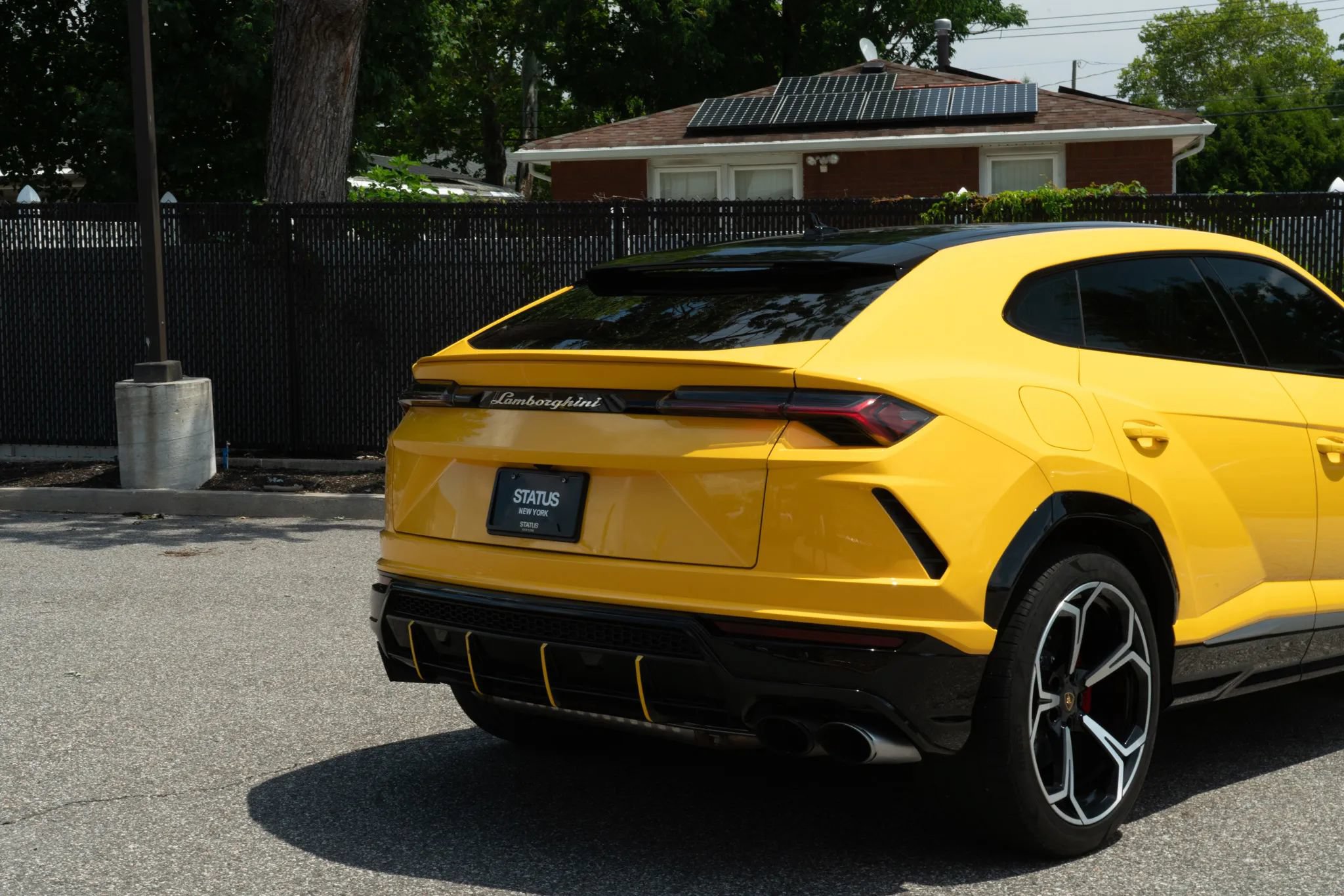 Used 2021 Lamborghini Urus AWD/4WD image 38