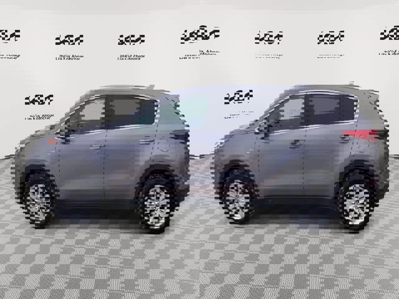 Used 2018 Kia Sportage LX image 5