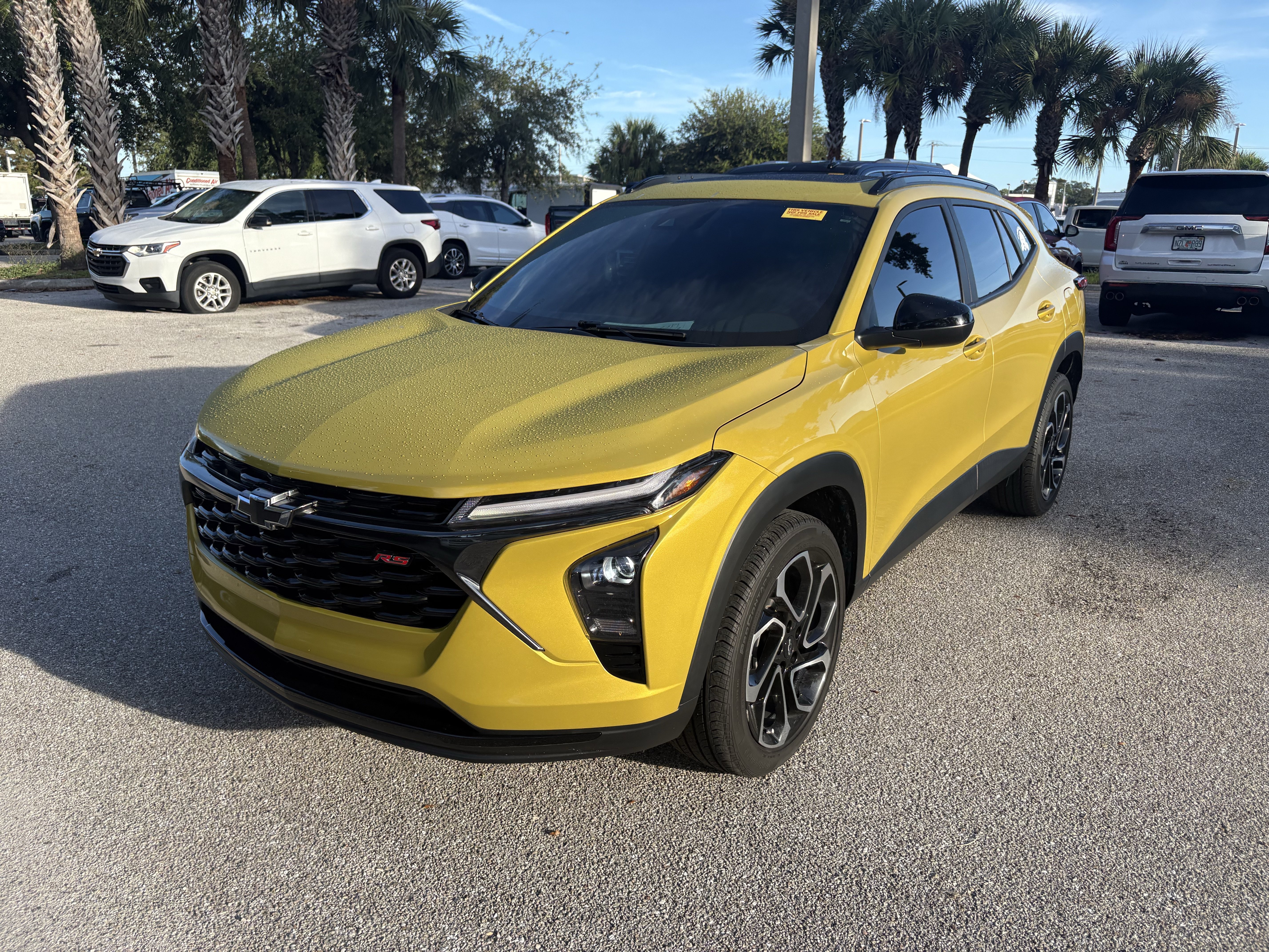 Certified 2024 Chevrolet Trax RS w/ Sunroof Package FWD image 3