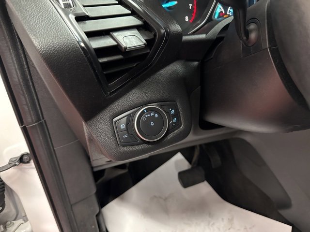 Used 2019 Ford Escape Titanium image 25
