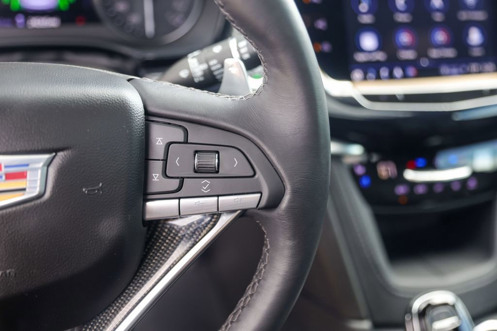 Certified 2024 Cadillac XT6 Sport w/ Technology Package AWD/4WD image 13