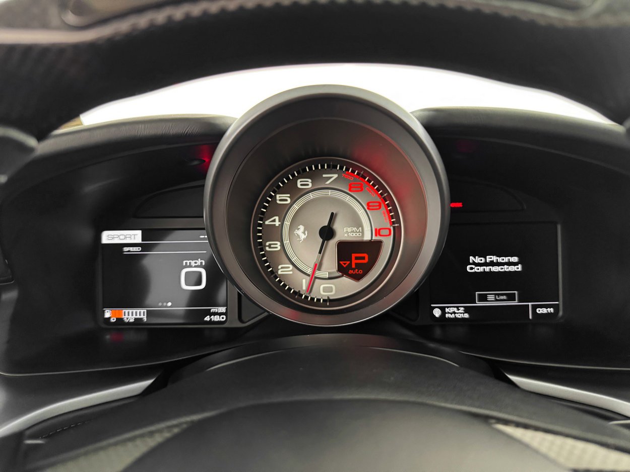 Used 2018 Ferrari GTC4Lusso T image 19