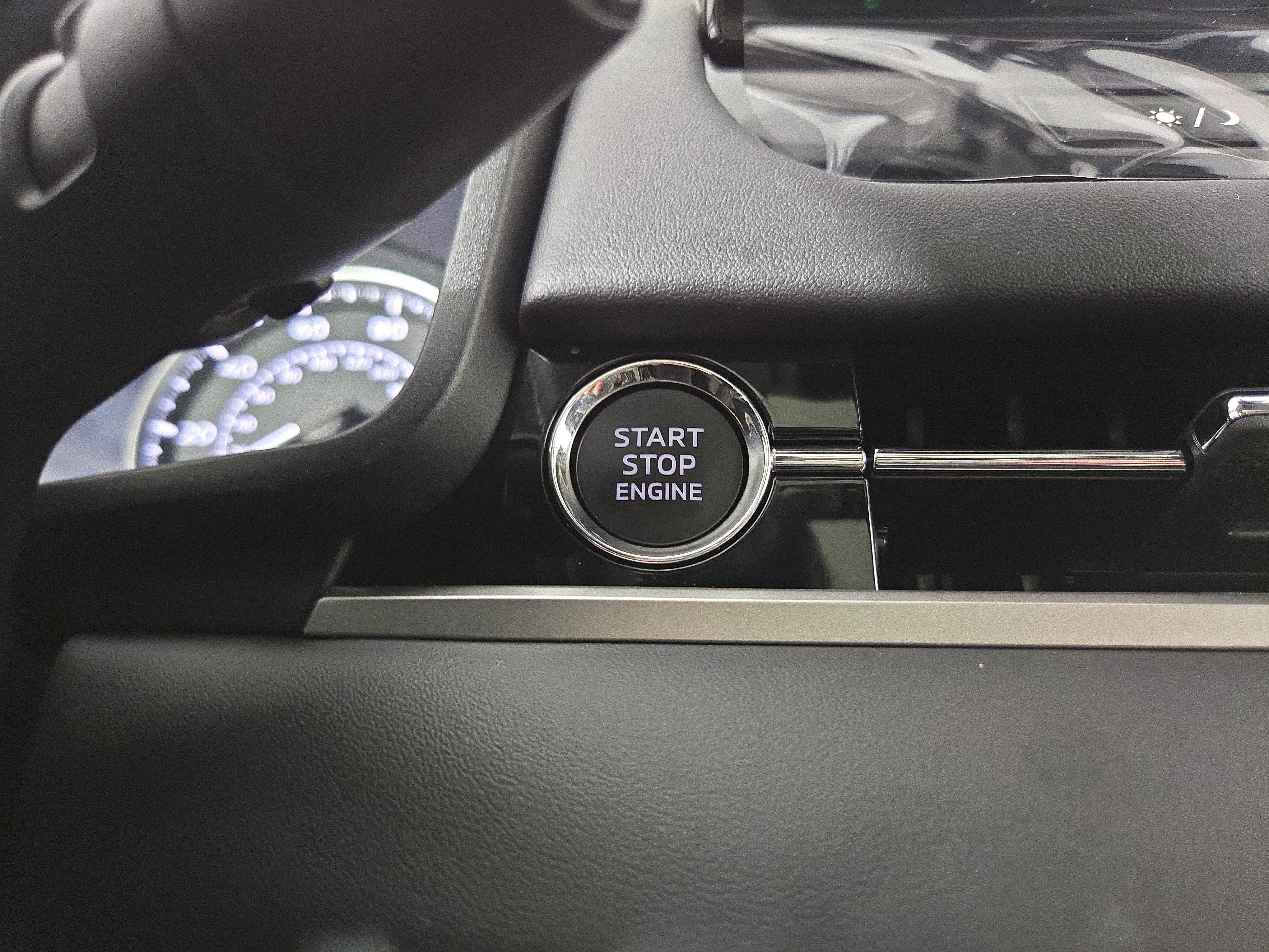 New 2026 Mitsubishi Outlander AWD image 26