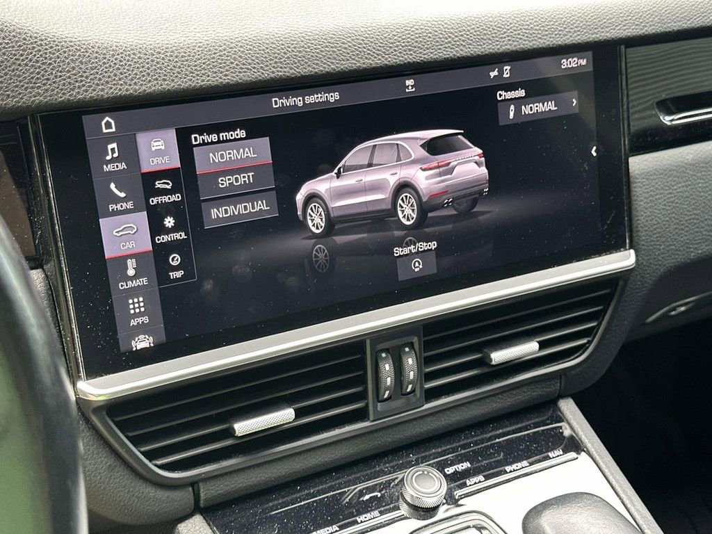 Certified 2019 Porsche Cayenne S AWD/4WD image 28