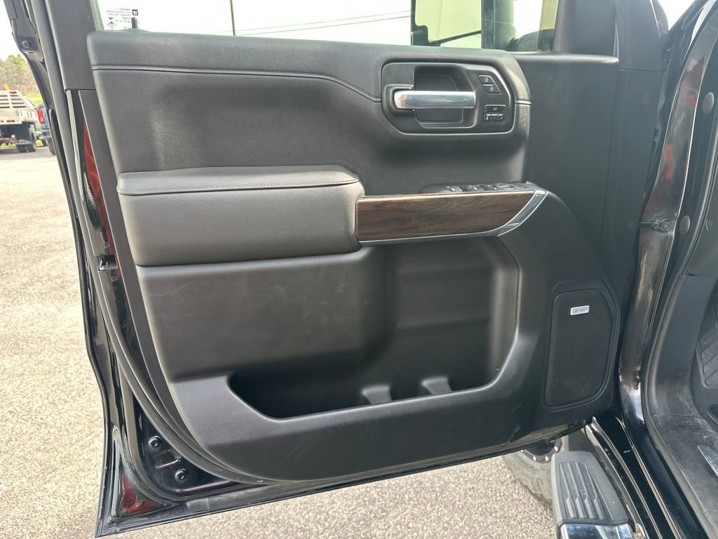 Used 2021 GMC Sierra 1500 SLT w/ SLT Premium Plus Package AWD/4WD image 10
