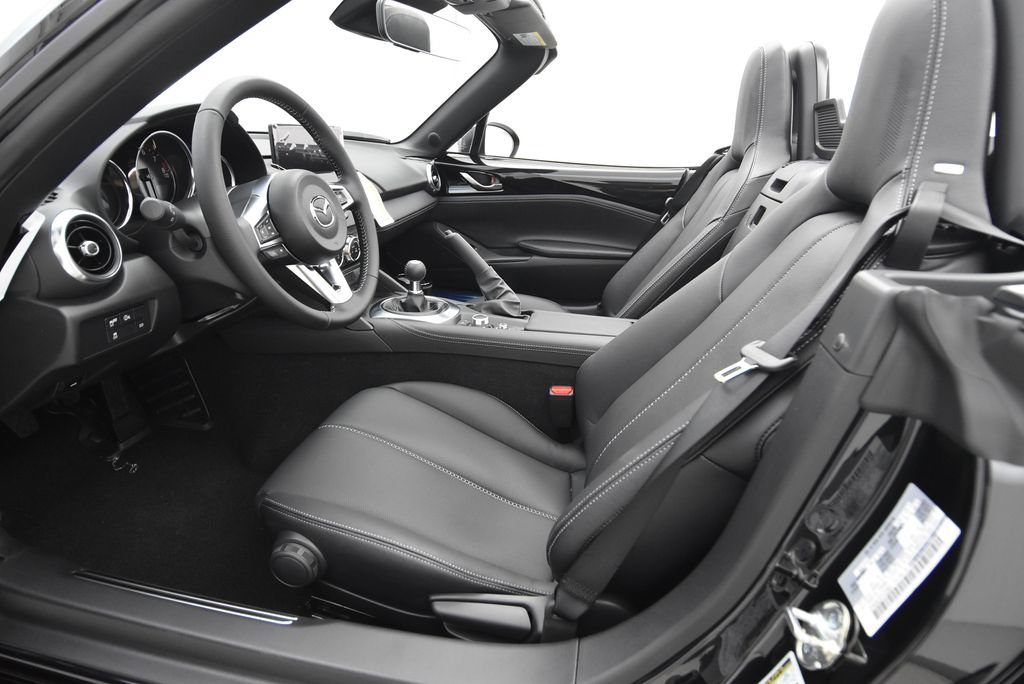 New 2026 MAZDA MX-5 Miata Grand Touring w/ Weather Package RWD image 25