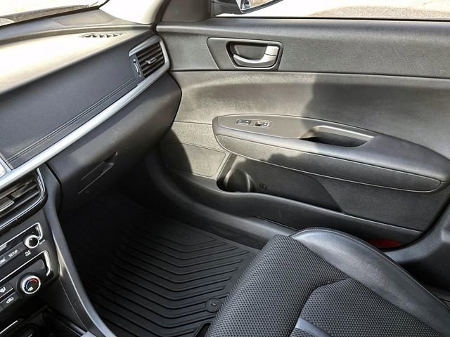Used 2020 Kia Optima S image 27