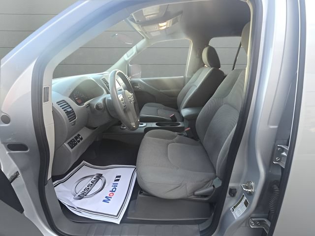 Used 2020 Nissan Frontier SV AWD/4WD image 12
