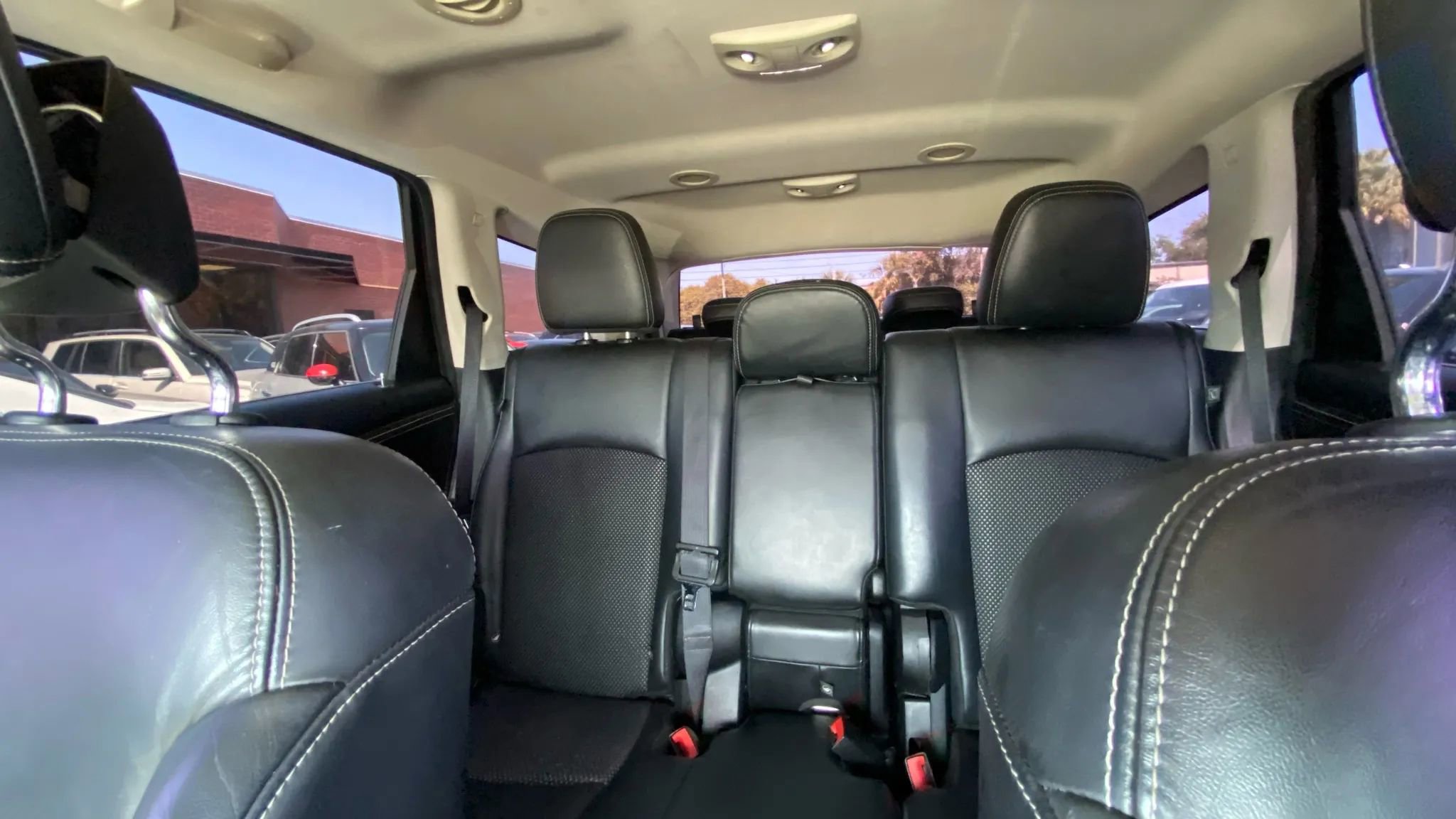 Used 2015 Dodge Journey Crossroad w/ Flexible Seating Group image 18