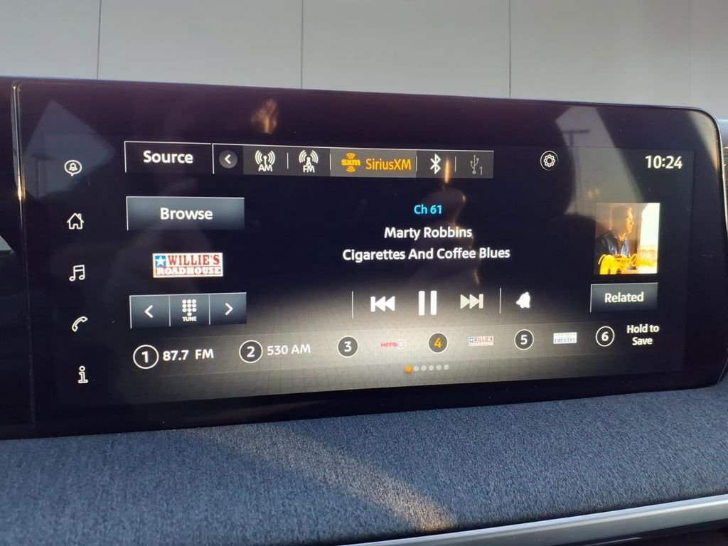 New 2025 Nissan Kicks SV image 17