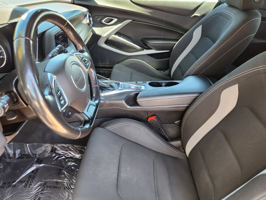 Used 2023 Chevrolet Camaro LT RWD image 4