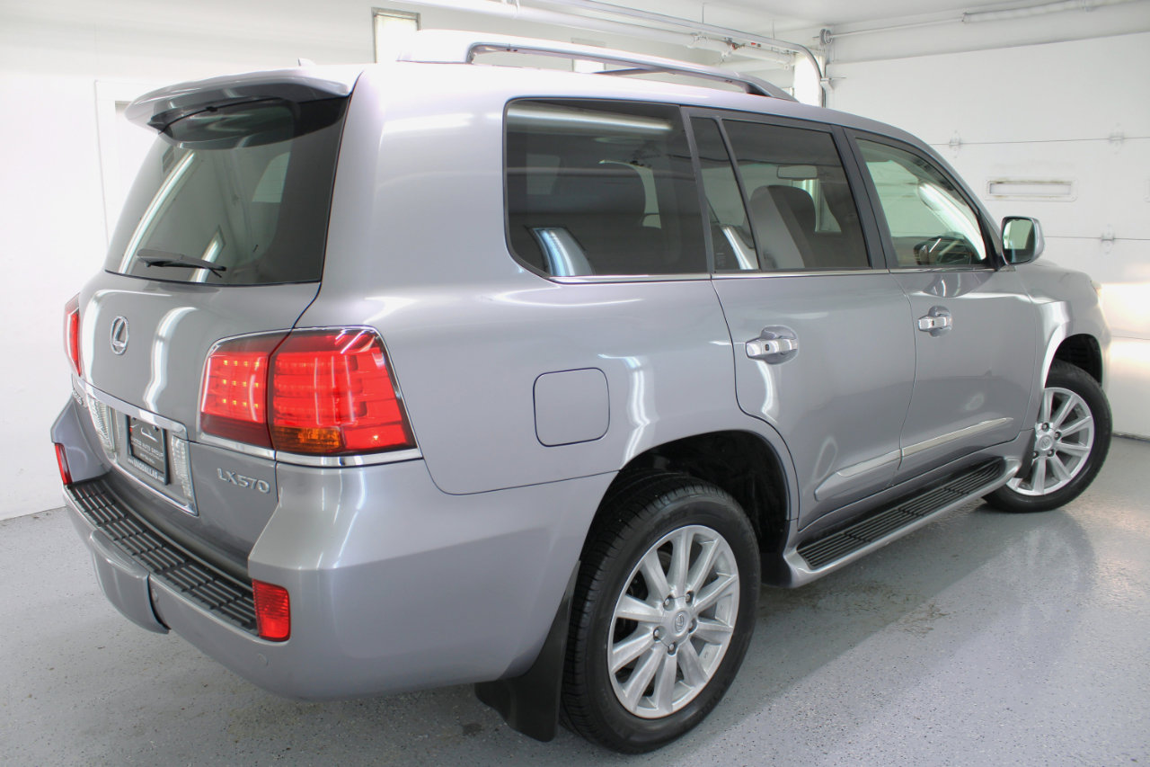 Used 2009 Lexus LX 570 4WD image 30