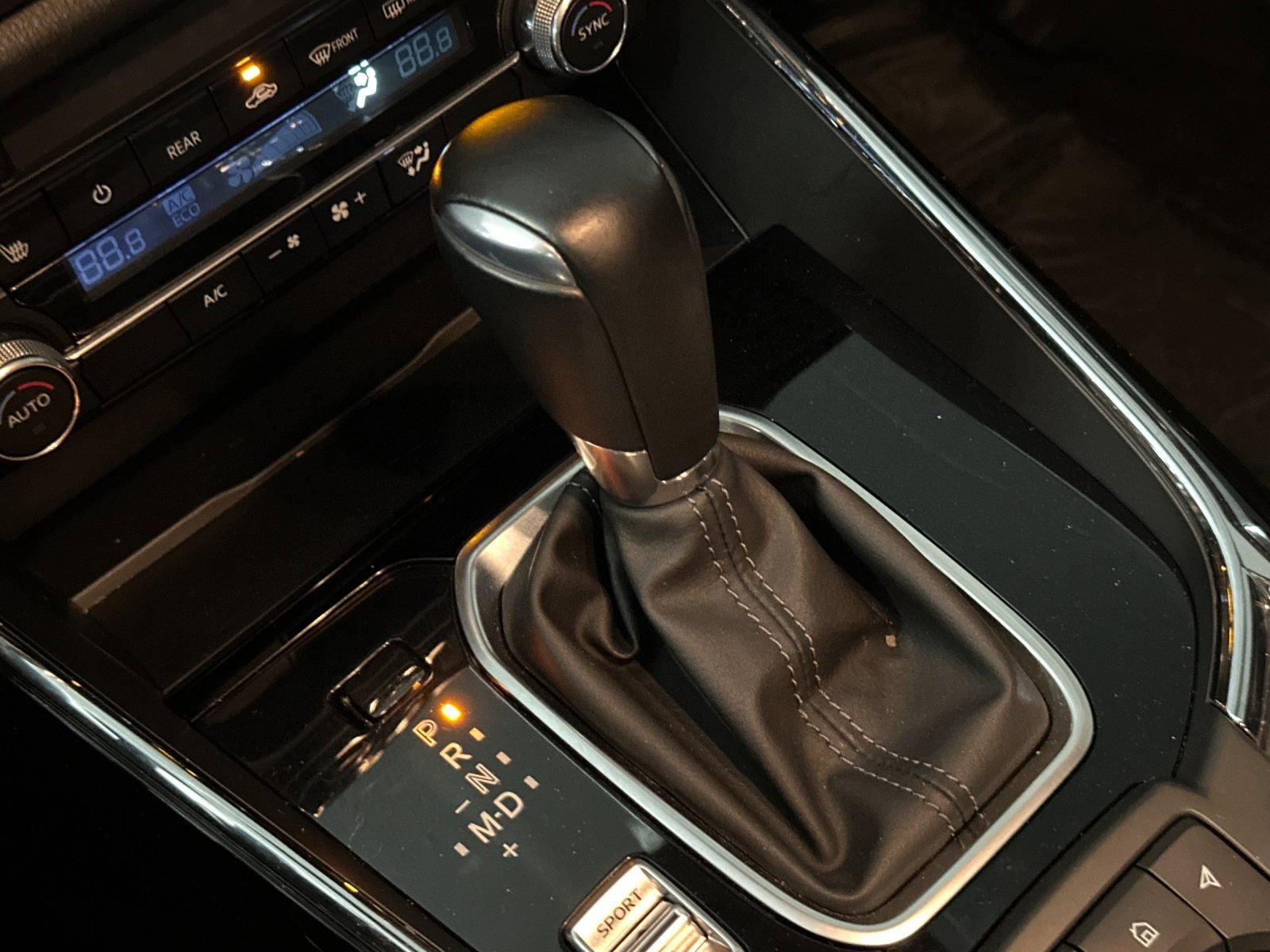 Used 2023 MAZDA CX-9 Touring image 29