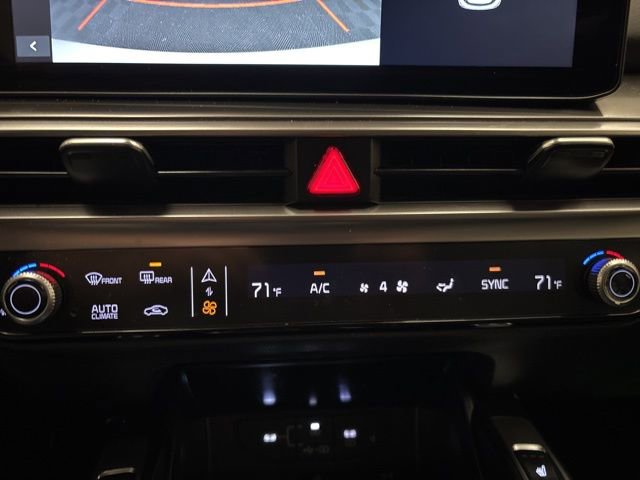 Certified 2025 Kia Sorento S image 19