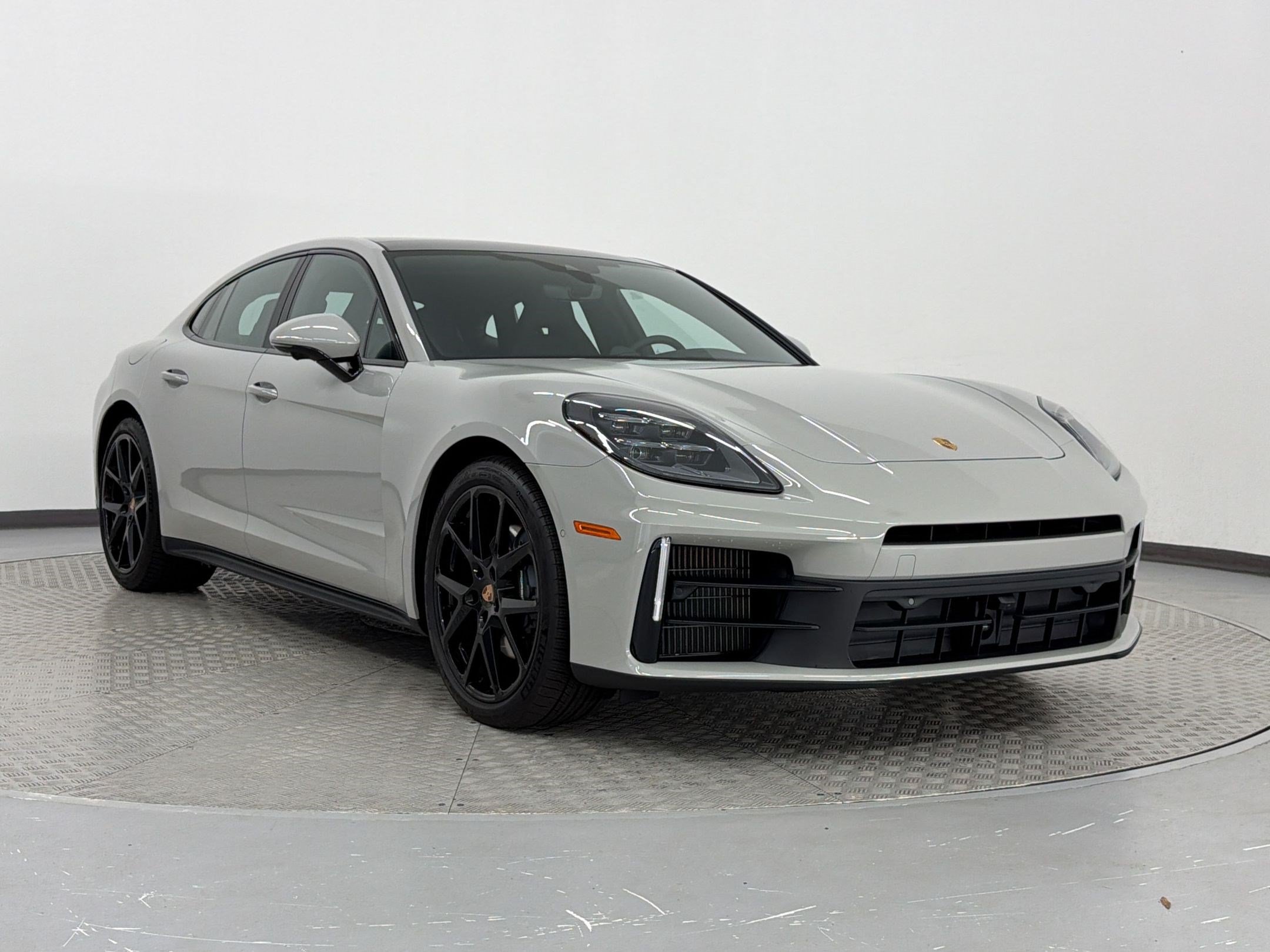 New 2026 Porsche Panamera image 7