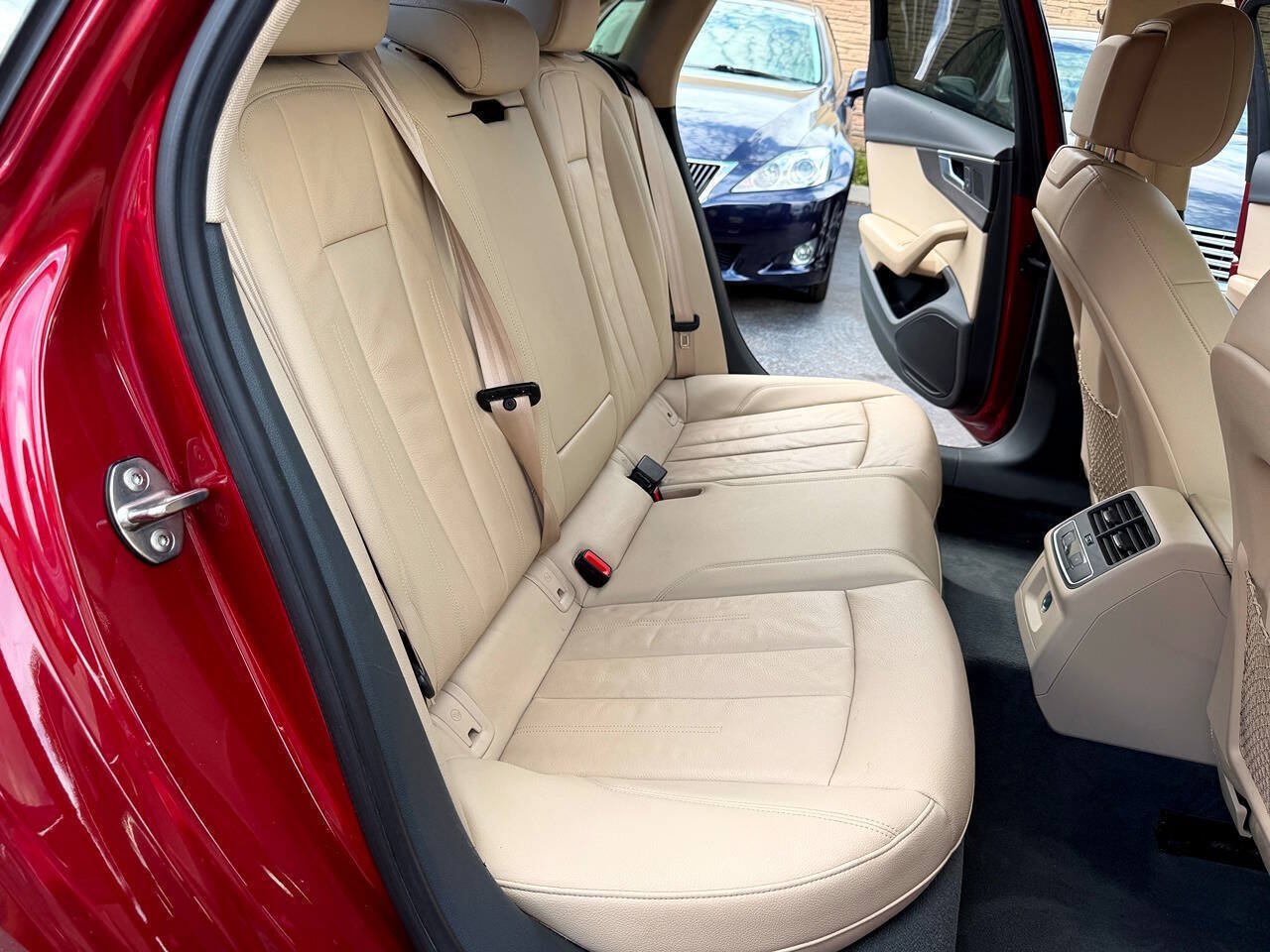 Used 2019 Audi A4 2.0T Premium FWD image 26