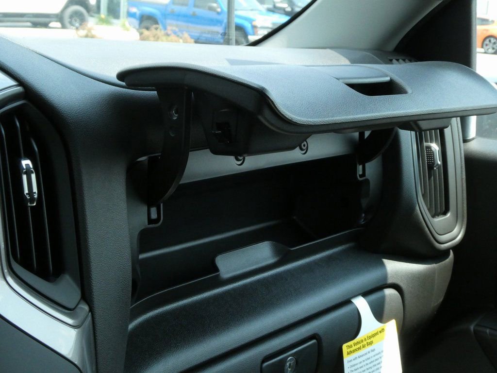 New 2025 GMC Sierra 2500 Pro w/ 1SA Pro Safety Plus Package AWD/4WD image 24