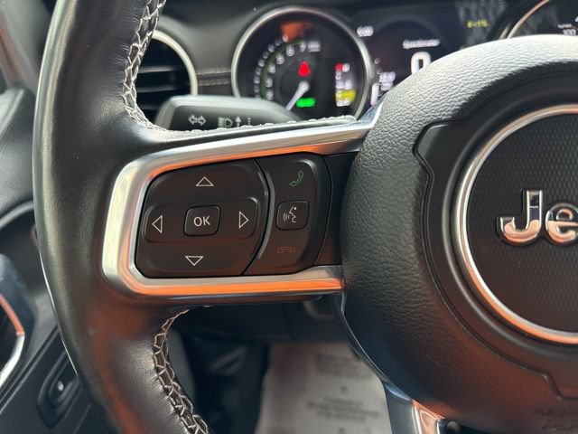 Used 2022 Jeep Wrangler Unlimited Sahara w/ Cold Weather Group AWD/4WD image 18