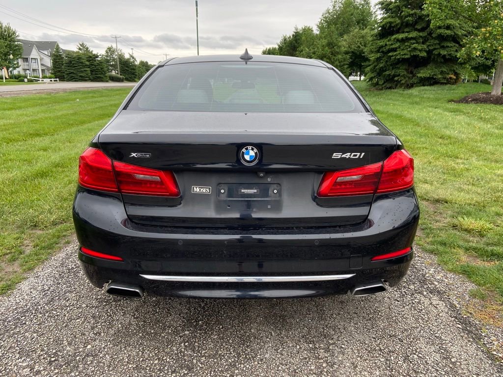 Used 2019 BMW 540i xDrive w/ Convenience Package AWD/4WD image 4