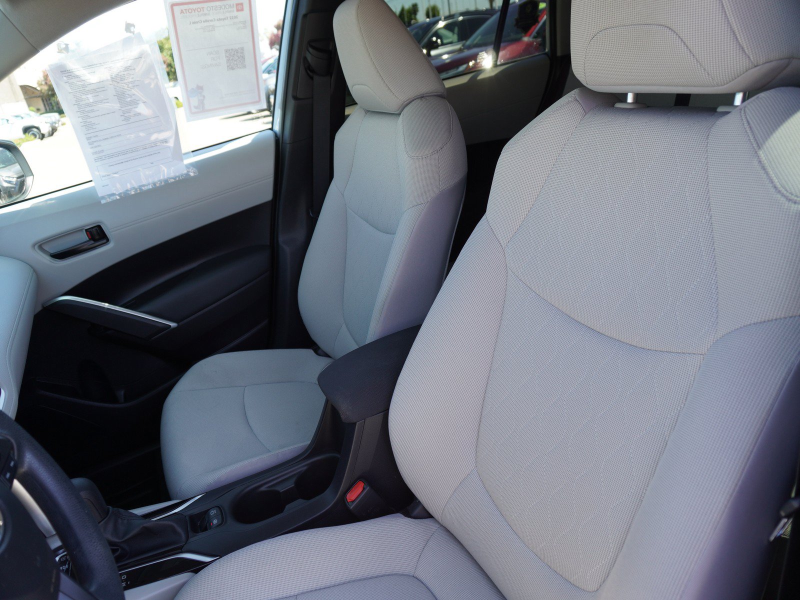 Used 2022 Toyota Corolla Cross L AWD/4WD image 21