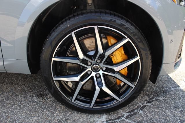 New 2026 Volvo XC60 T8 Polestar w/ Protection Package AWD/4WD image 9