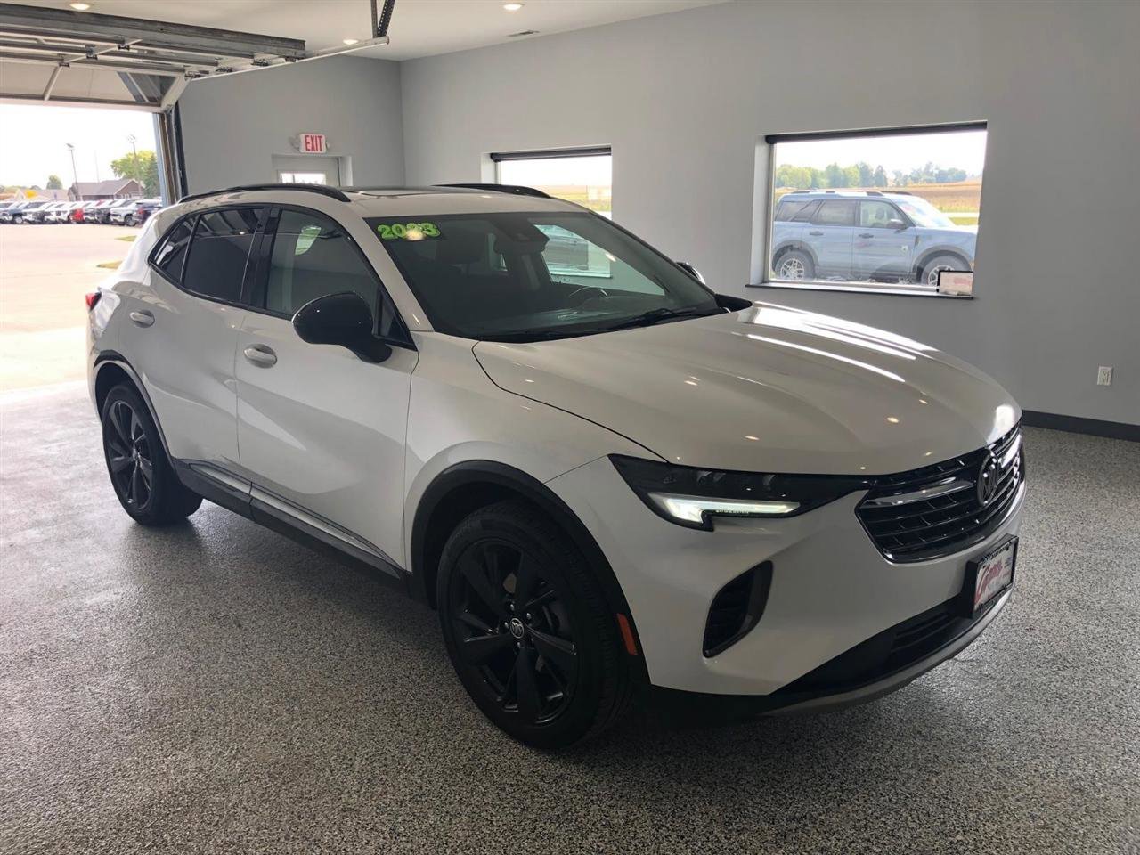 Used 2023 Buick Envision Essence w/ Sport Touring Package image 2