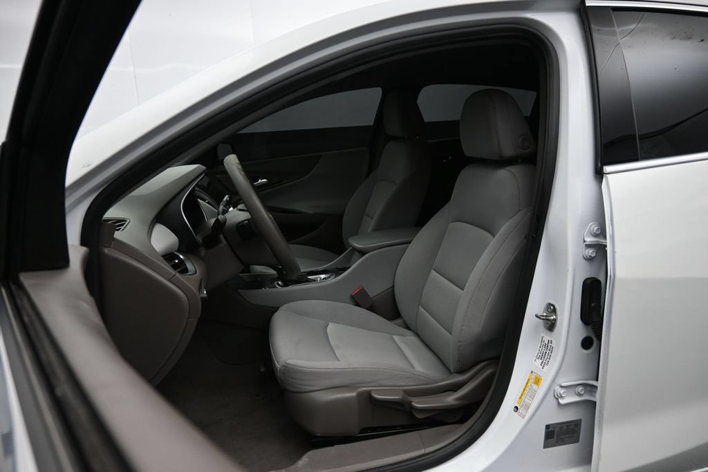 Used 2023 Chevrolet Malibu LS FWD image 19