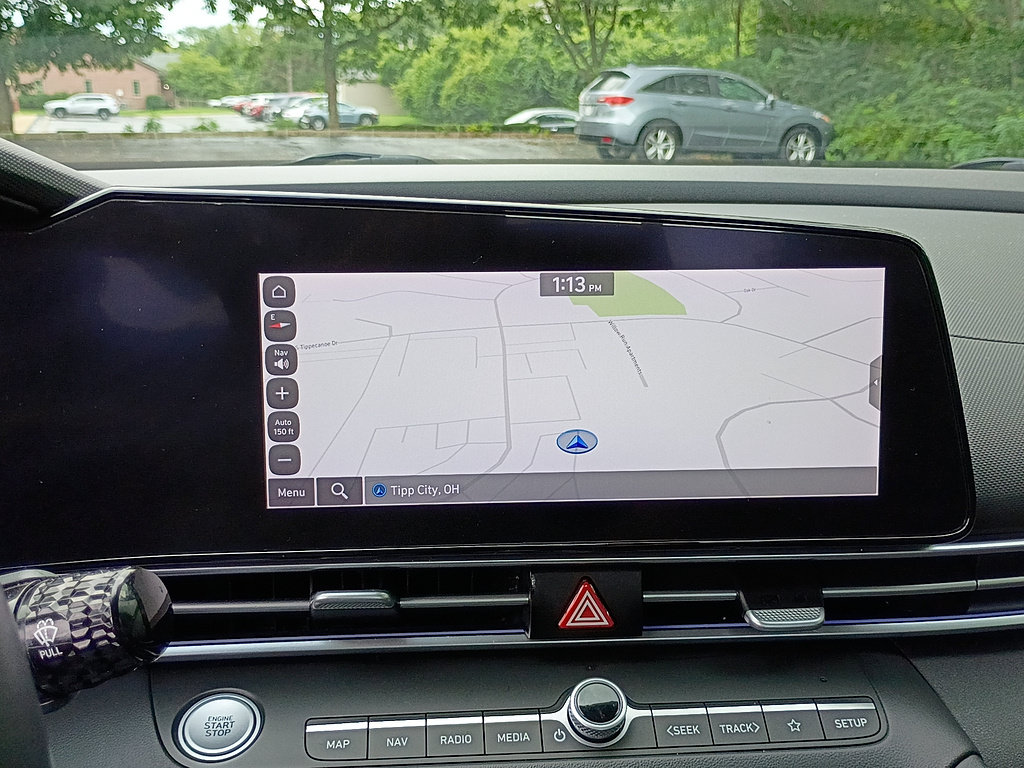 Used 2022 Hyundai Elantra Limited FWD image 21