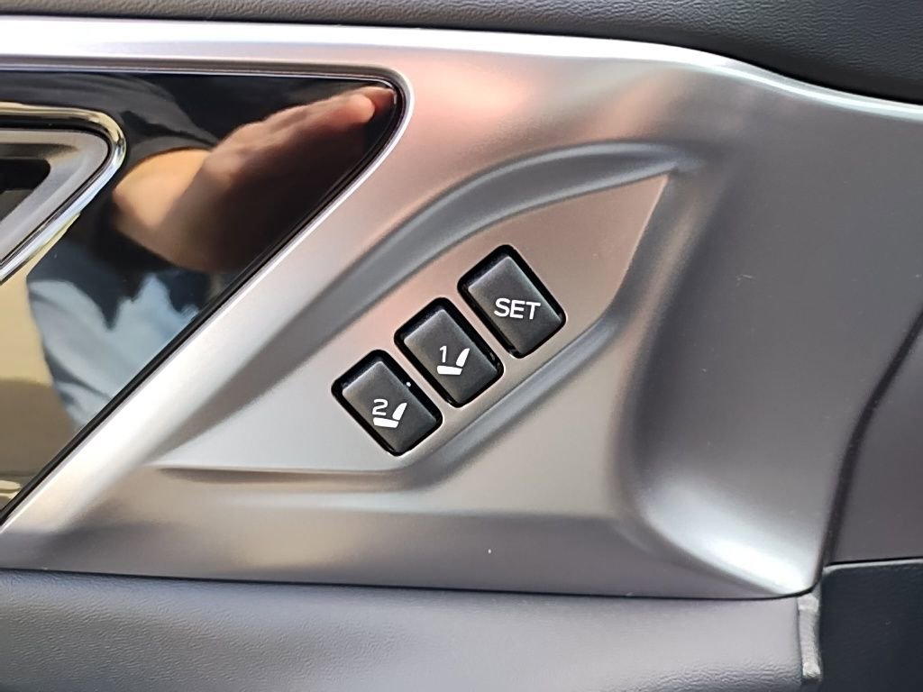 Certified 2025 Subaru Legacy Limited image 19