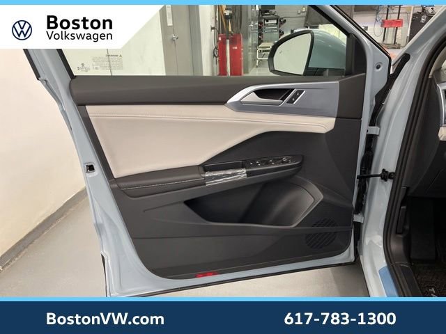 New 2026 Volkswagen Taos SE AWD/4WD image 35
