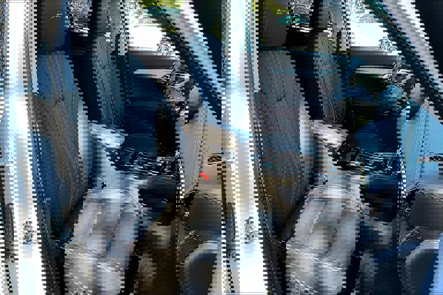 Used 2024 Buick Envision Avenir image 8