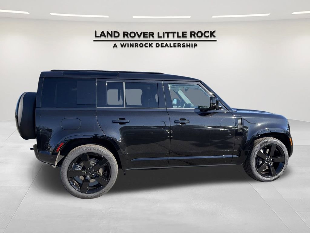 New 2026 Land Rover Defender 110 X-Dynamic SE image 4