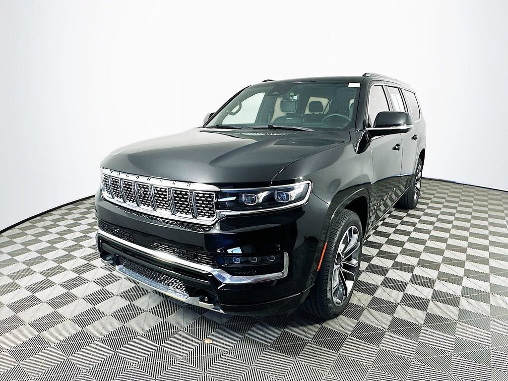 Used 2023 Jeep Grand Wagoneer L Series III w/ Rear Seat Video Group 1 AWD/4WD image 4