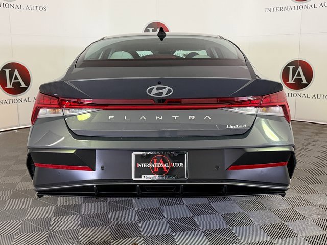 Certified 2024 Hyundai Elantra Limited image 8