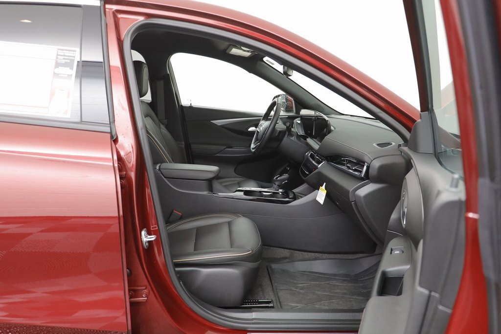 Used 2025 Buick Envista Avenir image 18