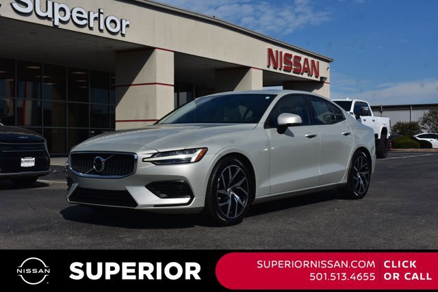 Used 2020 Volvo S60 T5 Momentum