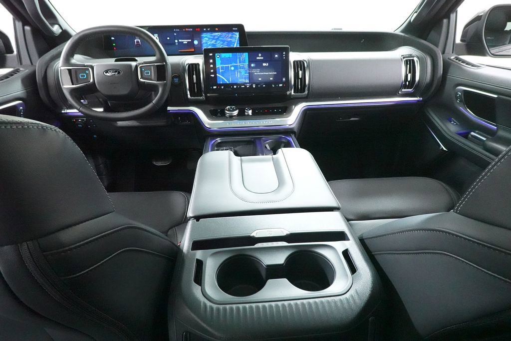 New 2026 Ford Expedition Platinum image 8