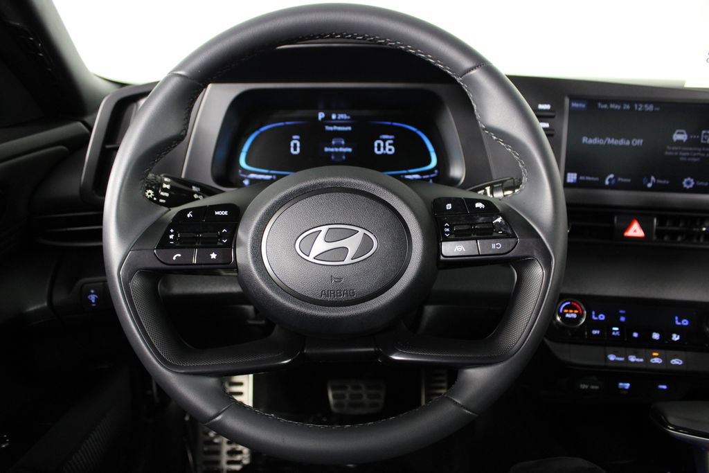 Certified 2026 Hyundai Elantra Sport FWD image 10