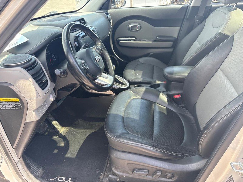 Used 2017 Kia Soul + w/ Primo Package image 5