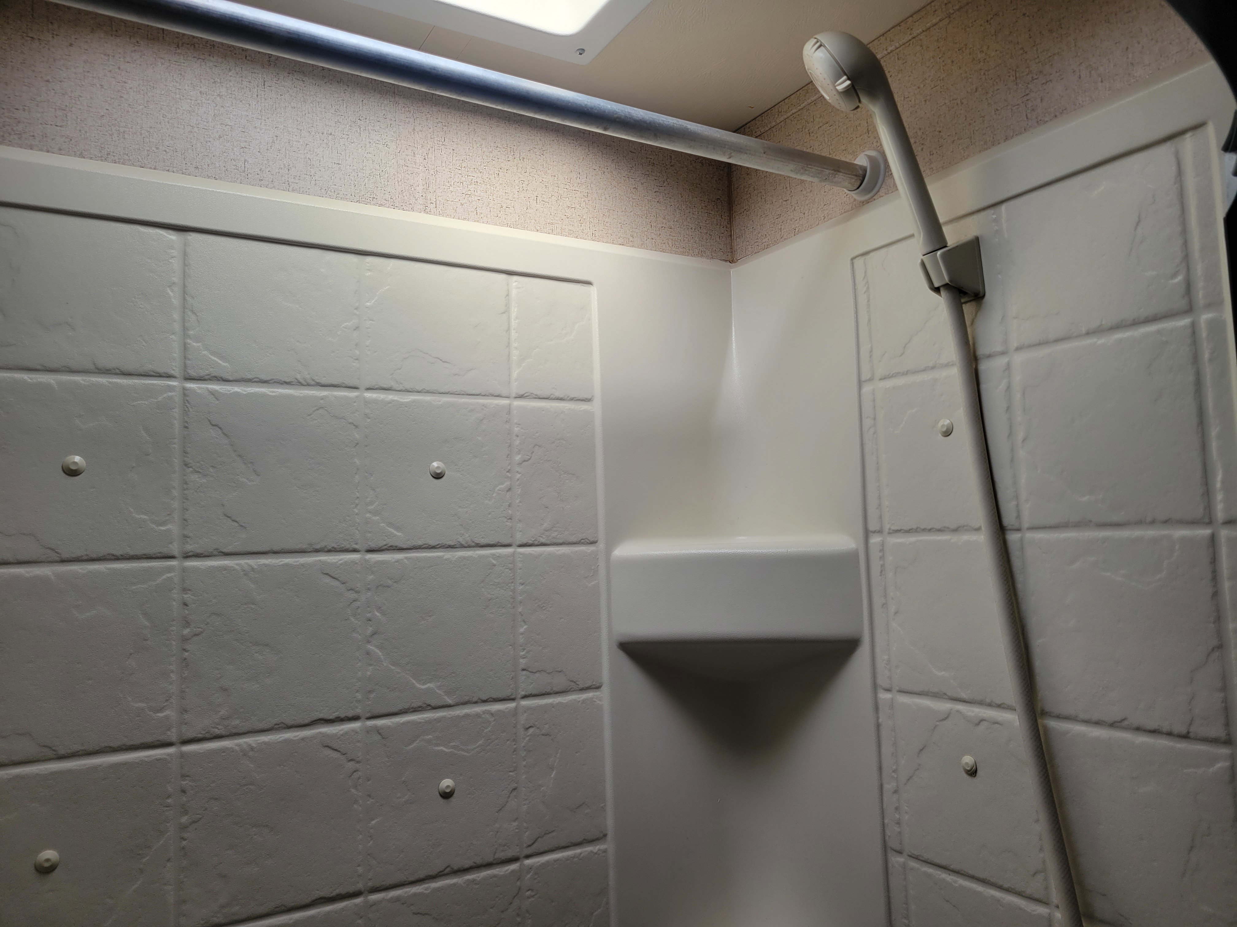 Used 2016 Ford E-450 and Econoline 450 Super Duty w/ Motorhome Prep Package RWD image 17